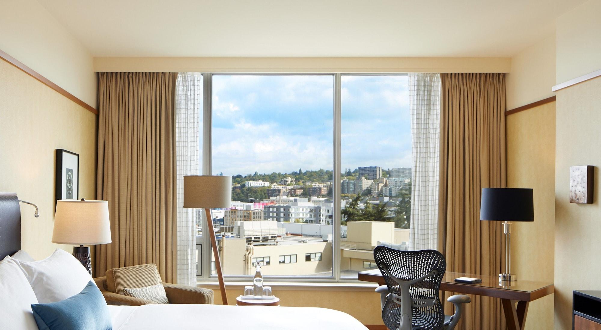 1 Hotel Seattle Exterior foto A guest room at the Hotel George Washington